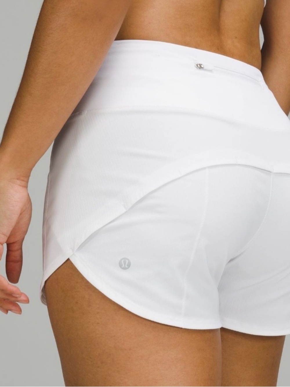 EUC lululemon Speed up shorts 4” Sz 12 white